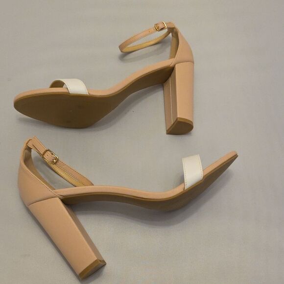 BRAND NEW LULU'S TAYLOR CHUNKY  HEEL  SANDALS - Picture 11 of 16